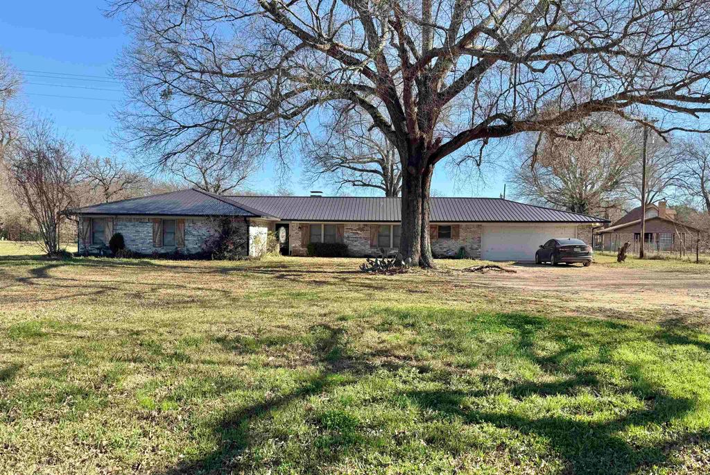 800 CR 1030, Mount Pleasant, TX 75455