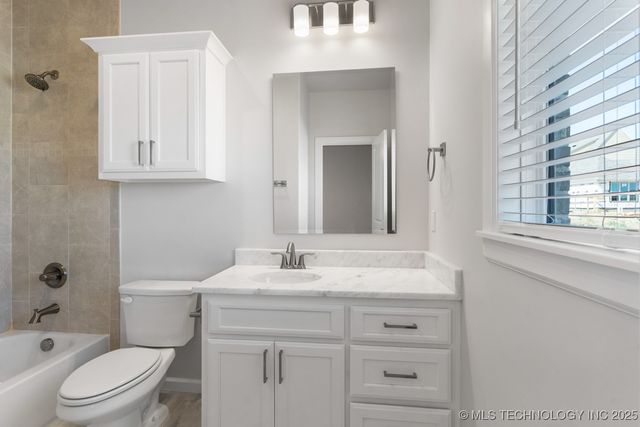 2833 E 142nd Street S, Bixby, OK 74008