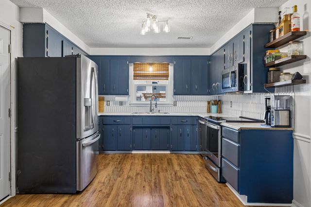 3408 Polly Dr, Clarksville, TN 37042