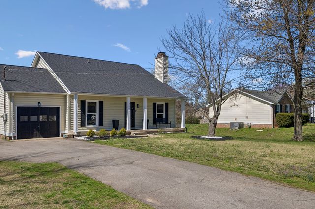 3408 Polly Dr, Clarksville, TN 37042