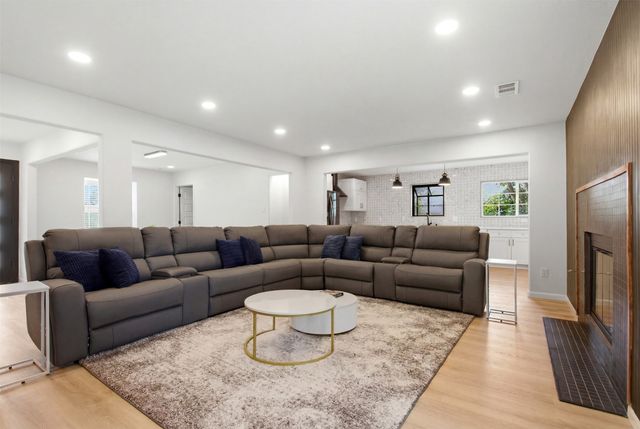 1705 Hatherly Drive, Plano, TX 75023