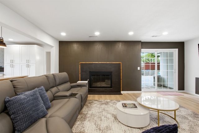 1705 Hatherly Drive, Plano, TX 75023