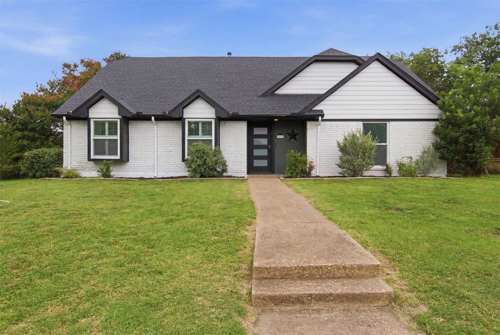 1705 Hatherly Drive, Plano, TX 75023