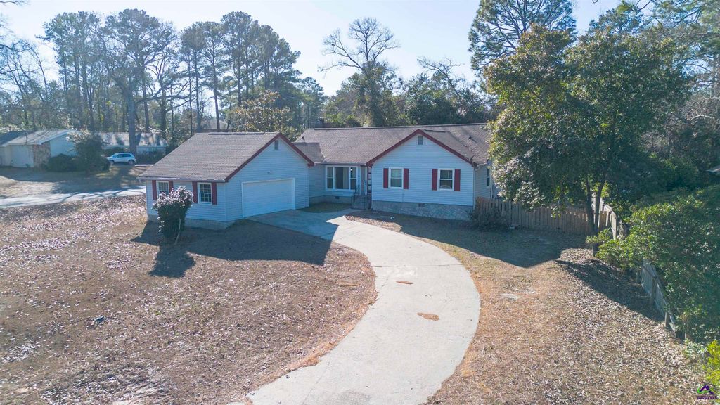 101 Harbor Drive, Warner Robins, GA 31088