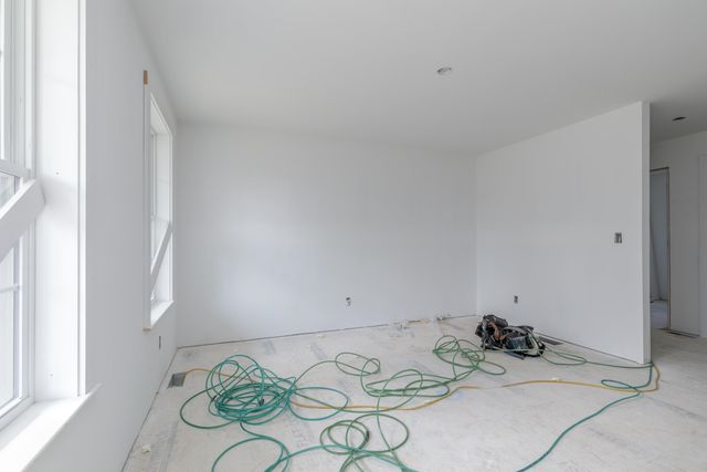 527 North West Road, Canterbury, NH 03224