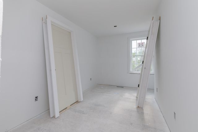 527 North West Road, Canterbury, NH 03224