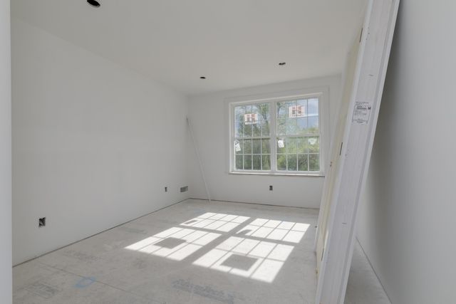 527 North West Road, Canterbury, NH 03224
