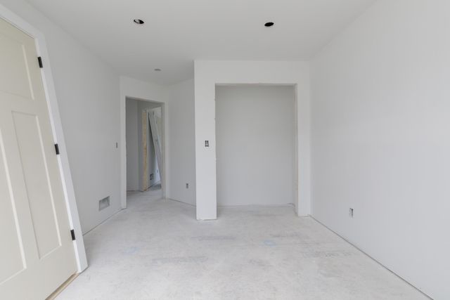527 North West Road, Canterbury, NH 03224