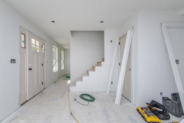 527 North West Road, Canterbury, NH 03224