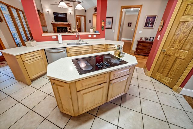1584 Hutto Island Drive, Batesburg-leesville, SC 29070