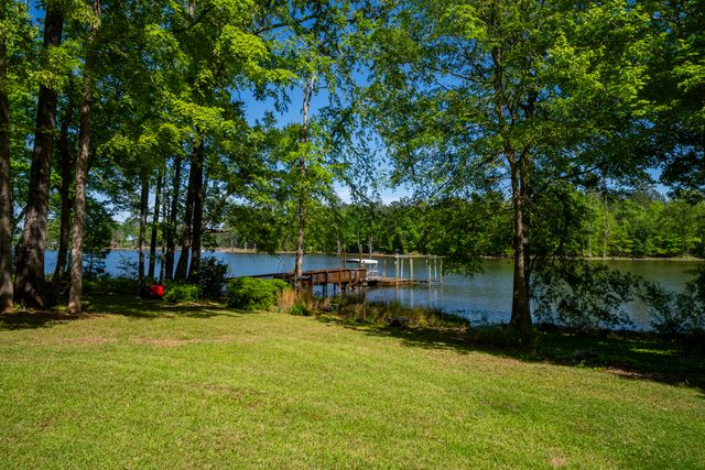 1584 Hutto Island Drive, Batesburg-leesville, SC 29070