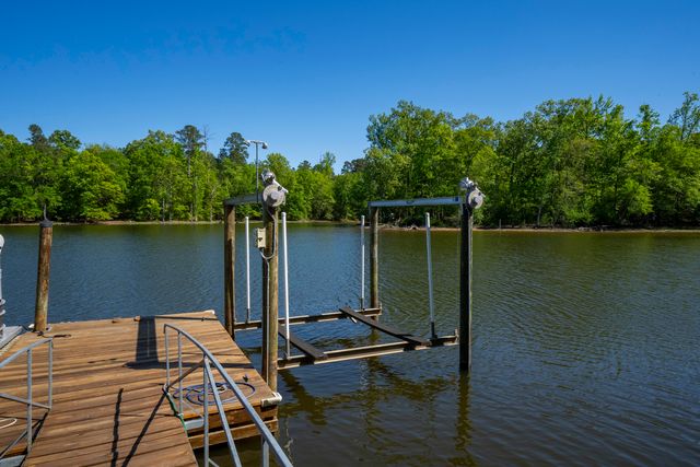1584 Hutto Island Drive, Batesburg-leesville, SC 29070