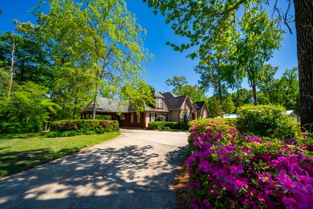 1584 Hutto Island Drive, Batesburg-leesville, SC 29070