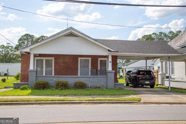 18 S Thomas Street, Baxley, GA 31513