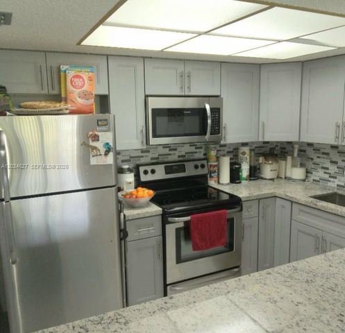 5570 NW 44th Street 507A, Lauderhill, FL 33319