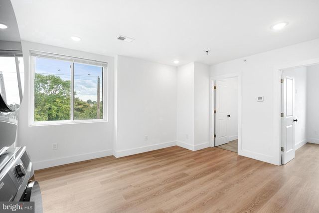 929 N 40TH ST, Philadelphia, PA 19104