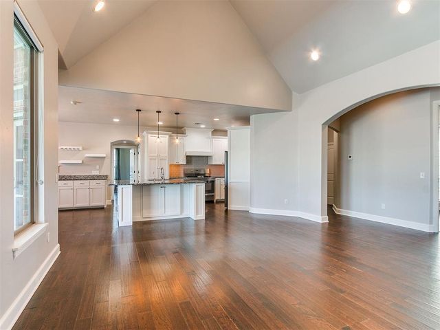 31877 Boomer Avenue, Norman, OK 73072