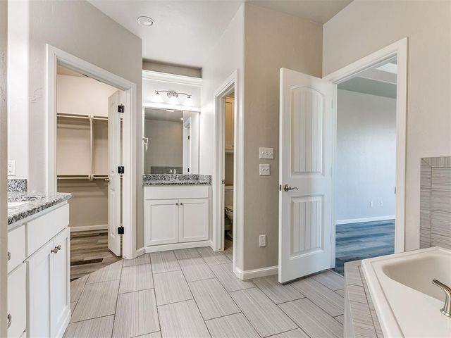 31877 Boomer Avenue, Norman, OK 73072
