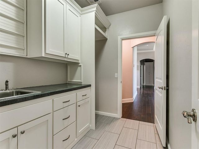 31877 Boomer Avenue, Norman, OK 73072
