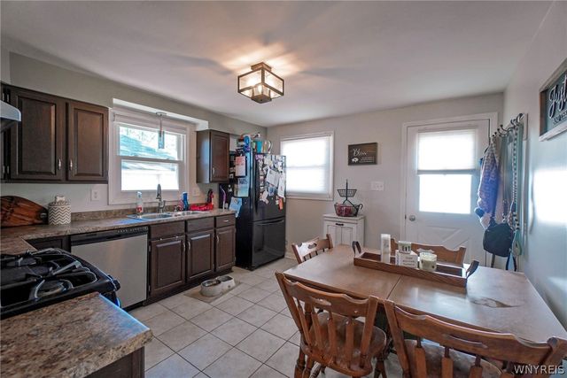 25 Mafalda Drive, Cheektowaga, NY 14215