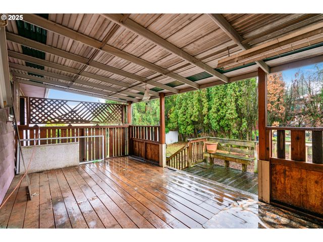 13122 Ne MORRIS Ct, Portland, OR 97230