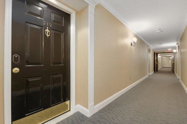 24212 Plantation Drive NE, Atlanta, GA 30324
