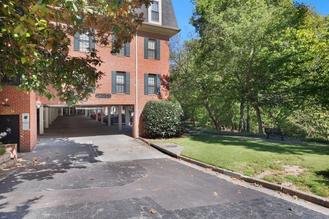 24212 Plantation Drive NE, Atlanta, GA 30324