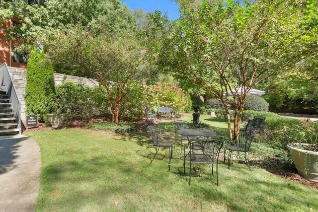 24212 Plantation Drive NE, Atlanta, GA 30324
