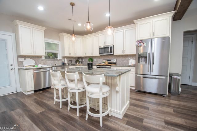 266 Glass Bridge Road, Lagrange, GA 30240