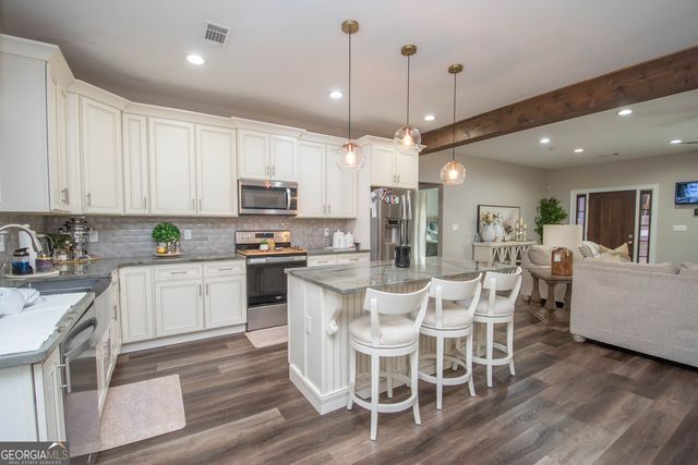 266 Glass Bridge Road, Lagrange, GA 30240