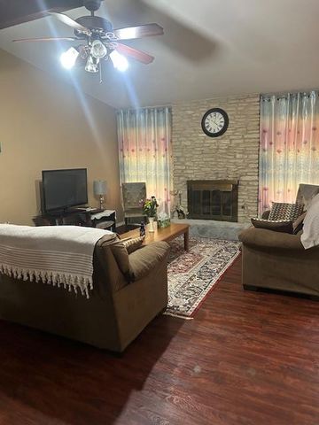 11912 Stout Oak TRL, Austin, TX 78750