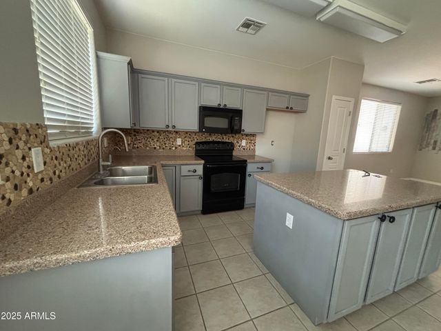 3942 E Claxton Avenue, Gilbert, AZ 85297