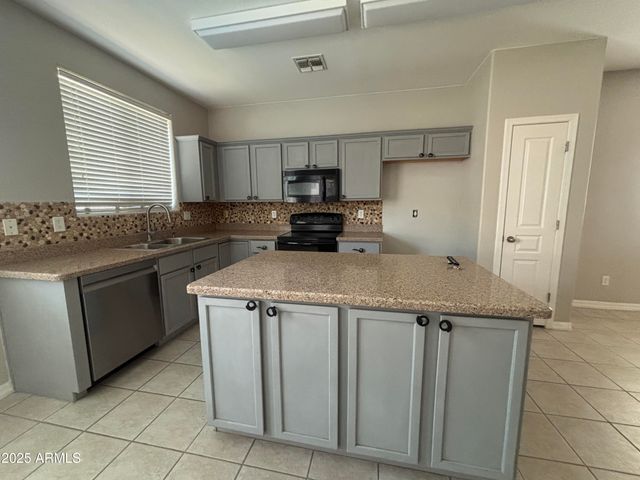3942 E Claxton Avenue, Gilbert, AZ 85297