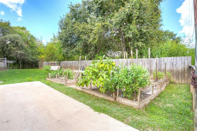 18 A R Kirk Road, Trinity, TX 75862