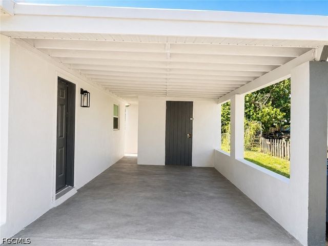 4426 Poinsettia ST, Fort Myers, FL 33905