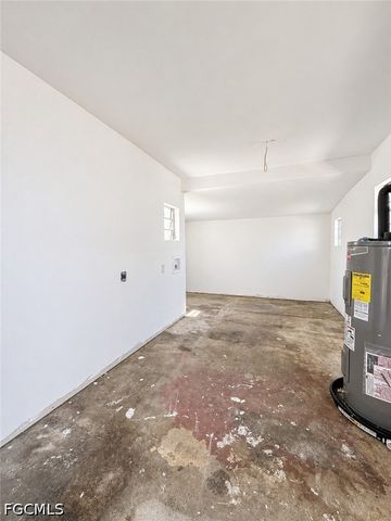 4426 Poinsettia ST, Fort Myers, FL 33905