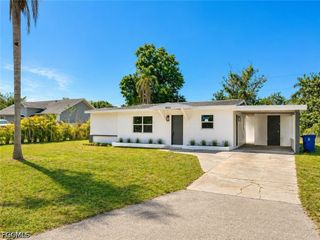 4426 Poinsettia ST, Fort Myers, FL 33905