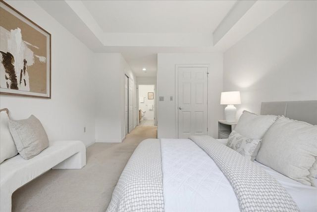 989 East St 115, Dedham, MA 02026