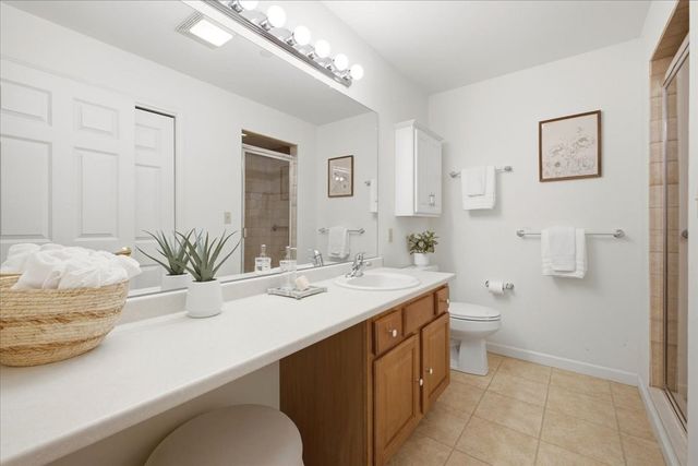 989 East St 115, Dedham, MA 02026