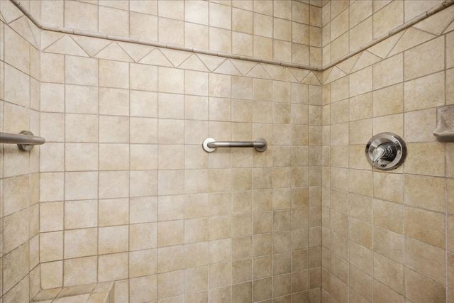 989 East St 115, Dedham, MA 02026