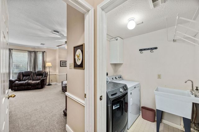 2800 Sandpebble Court, Seabrook, TX 77586