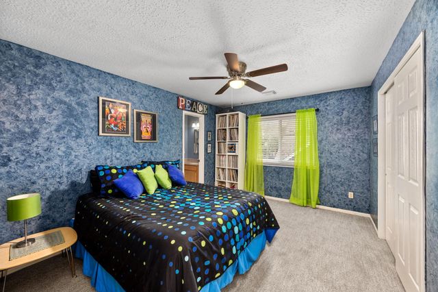 2800 Sandpebble Court, Seabrook, TX 77586