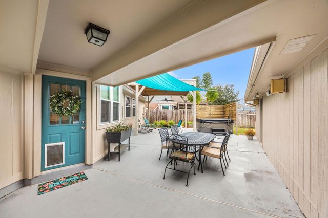 2800 Sandpebble Court, Seabrook, TX 77586