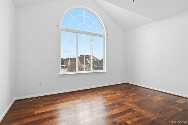 19270 Theresa Boulevard, Rockwood, MI 48173