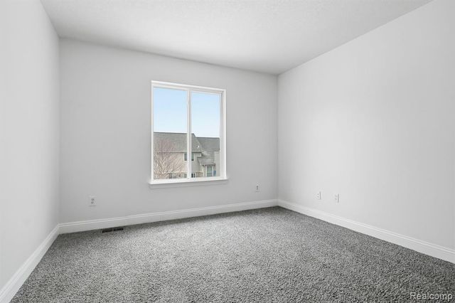 19270 Theresa Boulevard, Rockwood, MI 48173