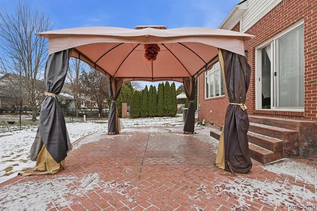 19270 Theresa Boulevard, Rockwood, MI 48173