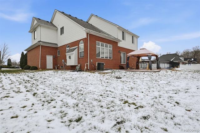 19270 Theresa Boulevard, Rockwood, MI 48173