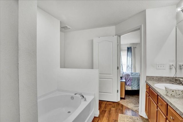 616 CHATHAM WALK DRIVE, Ruskin, FL 33570