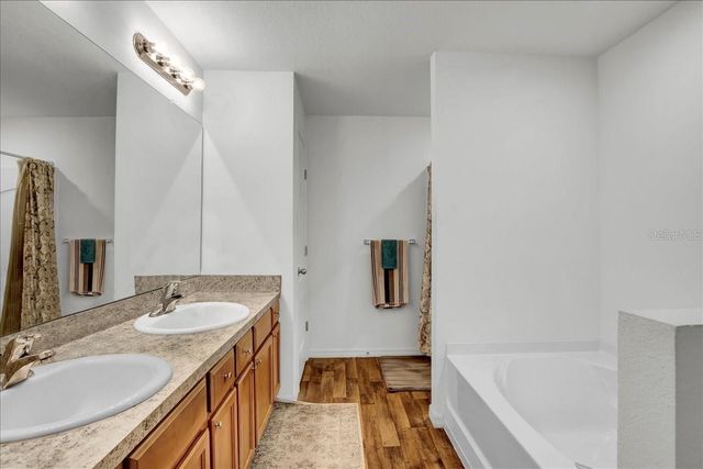 616 CHATHAM WALK DRIVE, Ruskin, FL 33570