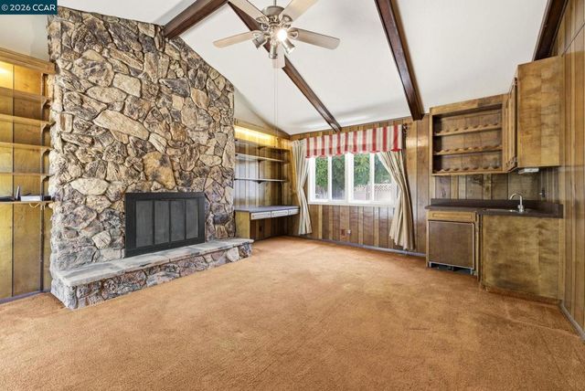 2366 Shannon Ln, Walnut Creek, CA 94598